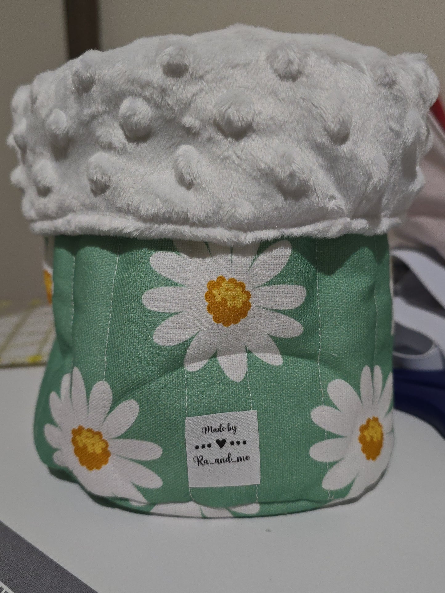 Round Vanity Bucket